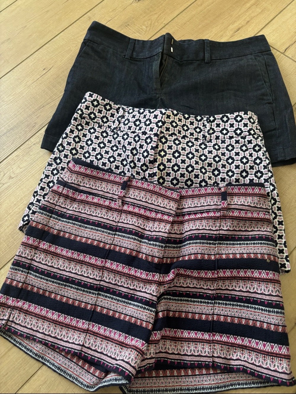 LOFT shorts bundle Navy, Pink & Cream Patterned Mid-Rise Women’s Shorts